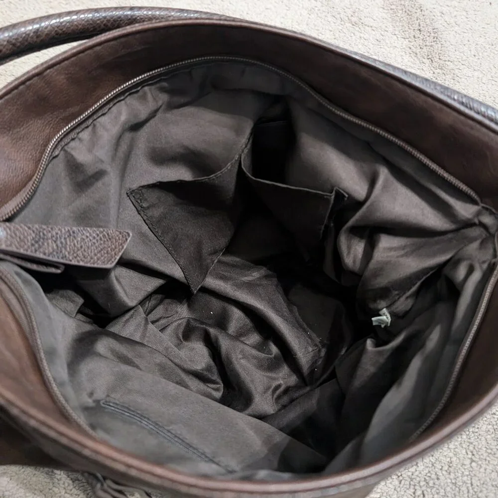 Slouchy hobo shoulder bag